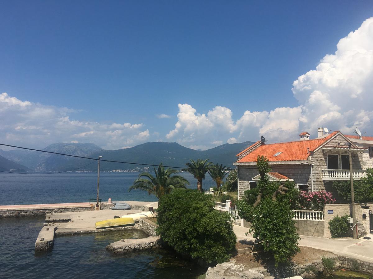 Studio Apartments Krasici Tivat Exterior photo